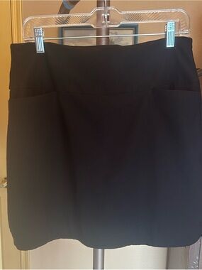 S.C. & Co. pickleball, golf or tennis skort.